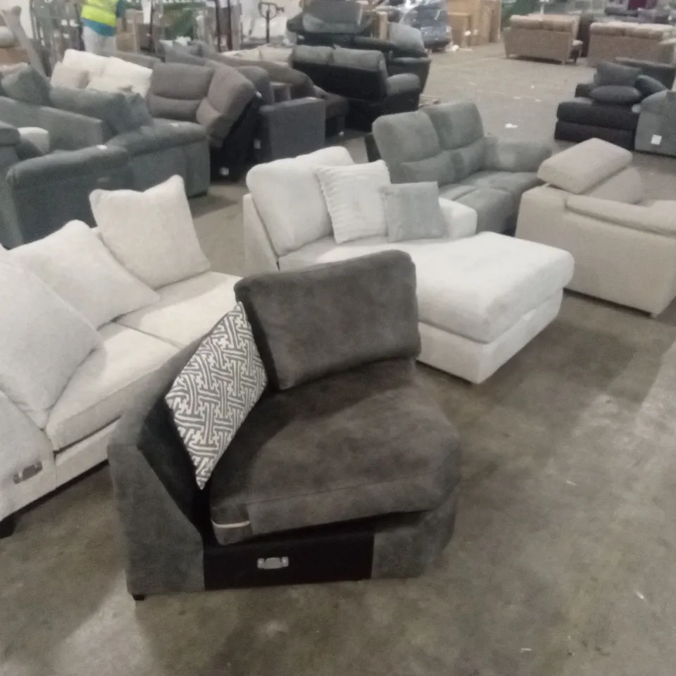 APPROX 5 x ASSORTED DESIGNER INCOMPLETE SOFA PARTS