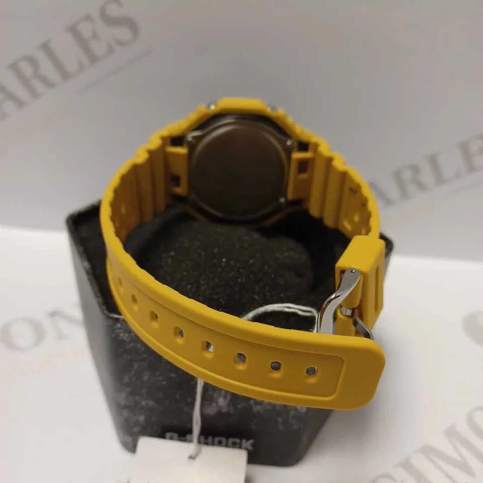 CASIO G-SHOCK LAYERED BEZEL WATCH GA-2110SU-9AER