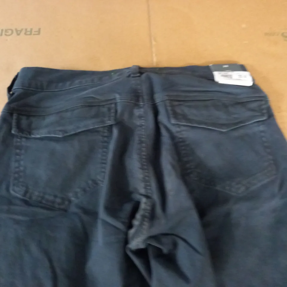 BRAND NEW J BRAND AGNES LOW RISE MODERN MOTO ZIP JEANS IN WORN SHARK - 26