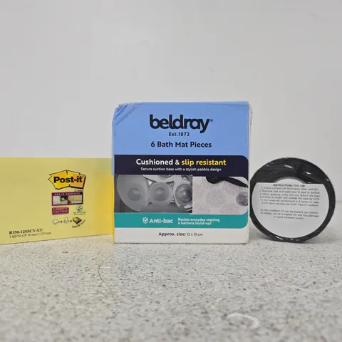 APPROXIMATELY 10 ASSORTED HOUSEHOLD ITEMS TO INCLUDE BATH MAT PIECES, ETC