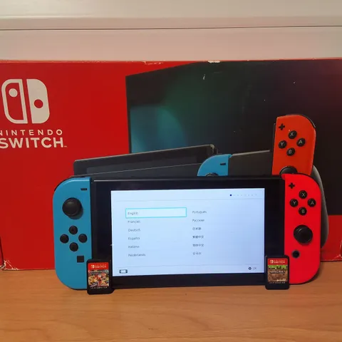 BOXED NINTENDO SWITCH GAMES CONSOLE WITH DOCK, ACCESSORIES AND 2 GAMES - HAC-001