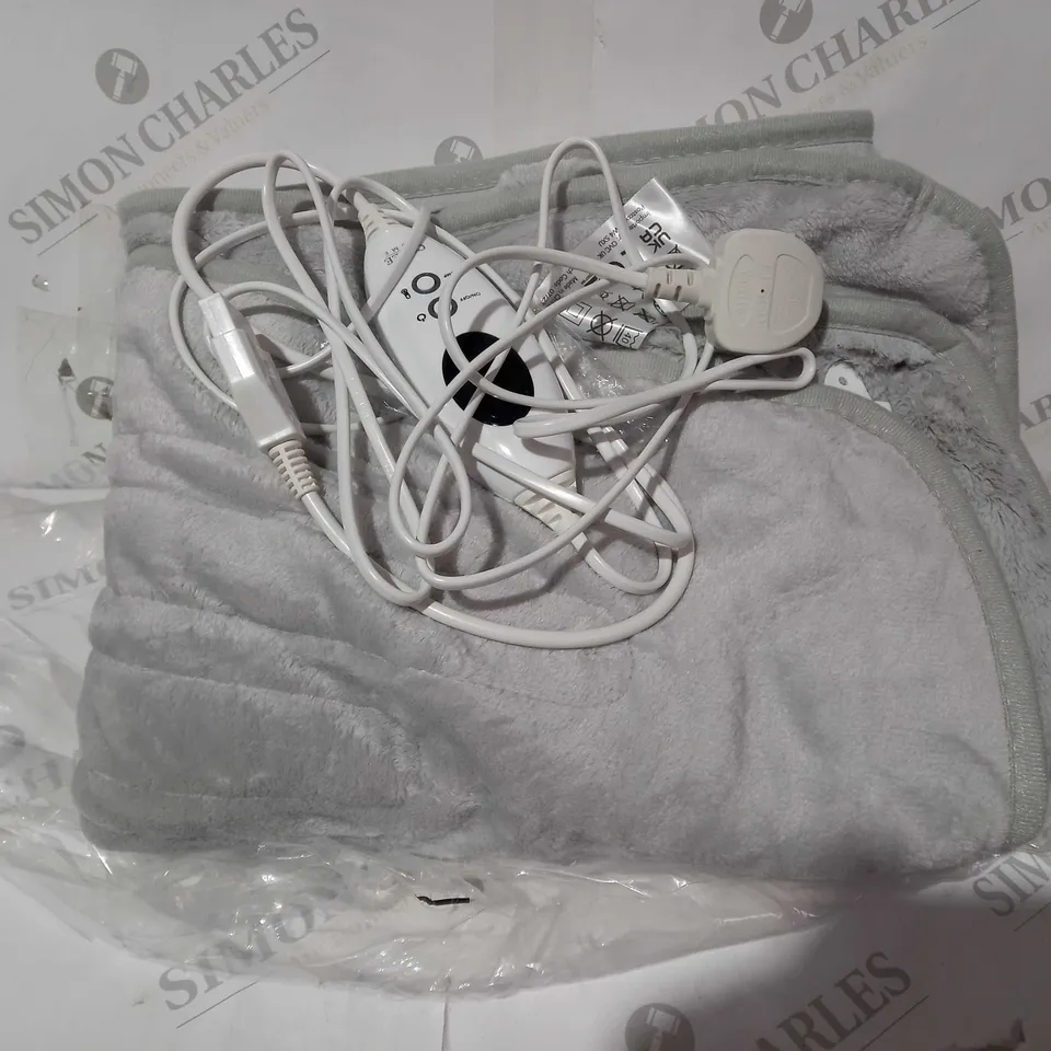 COZEE HOME VELVETSOFT HEATED THROW IN LIGHT GREY