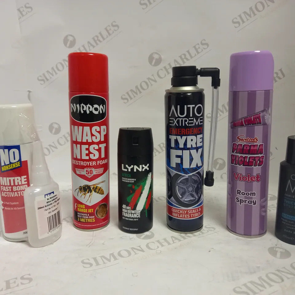 LOT OF APPROXIMATELY 20 ASSORTED AEROSOLS, TO INCLUDE WASP KILLER, TYRE FIX, MITRE FAST BOND, ETC - COLLECTION ONLY