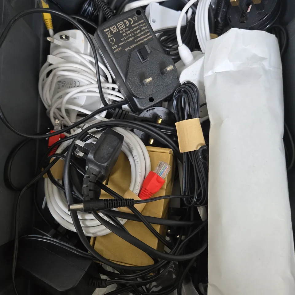 APPROXIMATELY 15 ASSORTED ELECTRICAL PRODUCTS TO INCLUDE REPLACEMENT REMOTES, NETWORK CABLES, POWER SUPPLIES ETC 