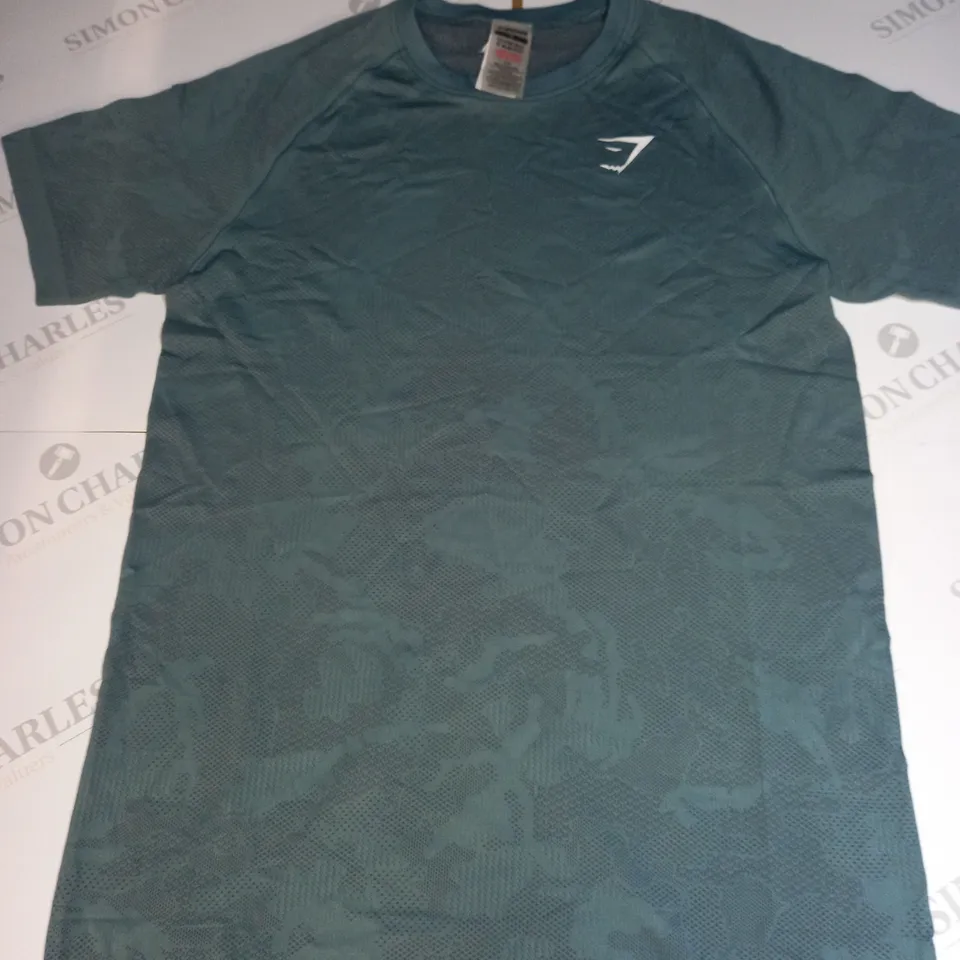 GYMSHARK TRANING SHIRT SIZE M 