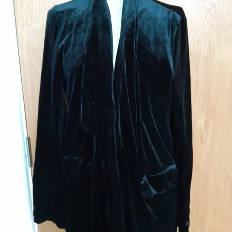MINT LIMIT LONG SLEEVE CARDIGAN IN BLACK - XL