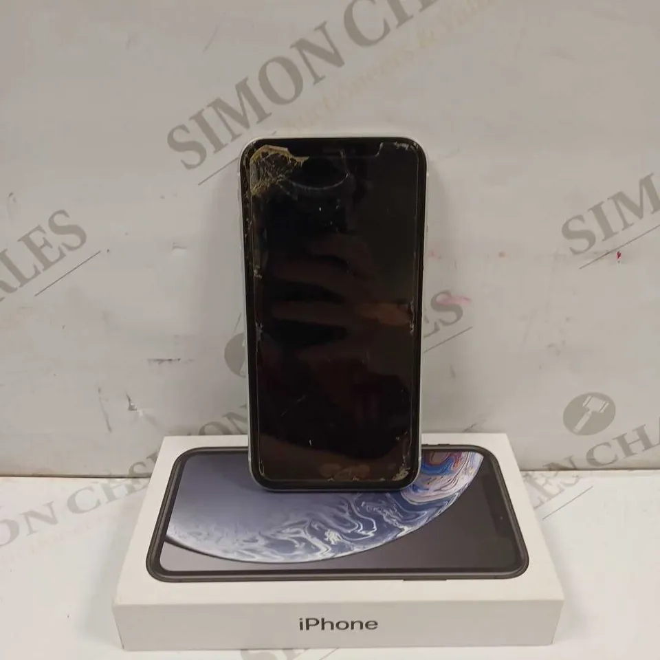 BOXED IPHONE XR 64GB - WHITE