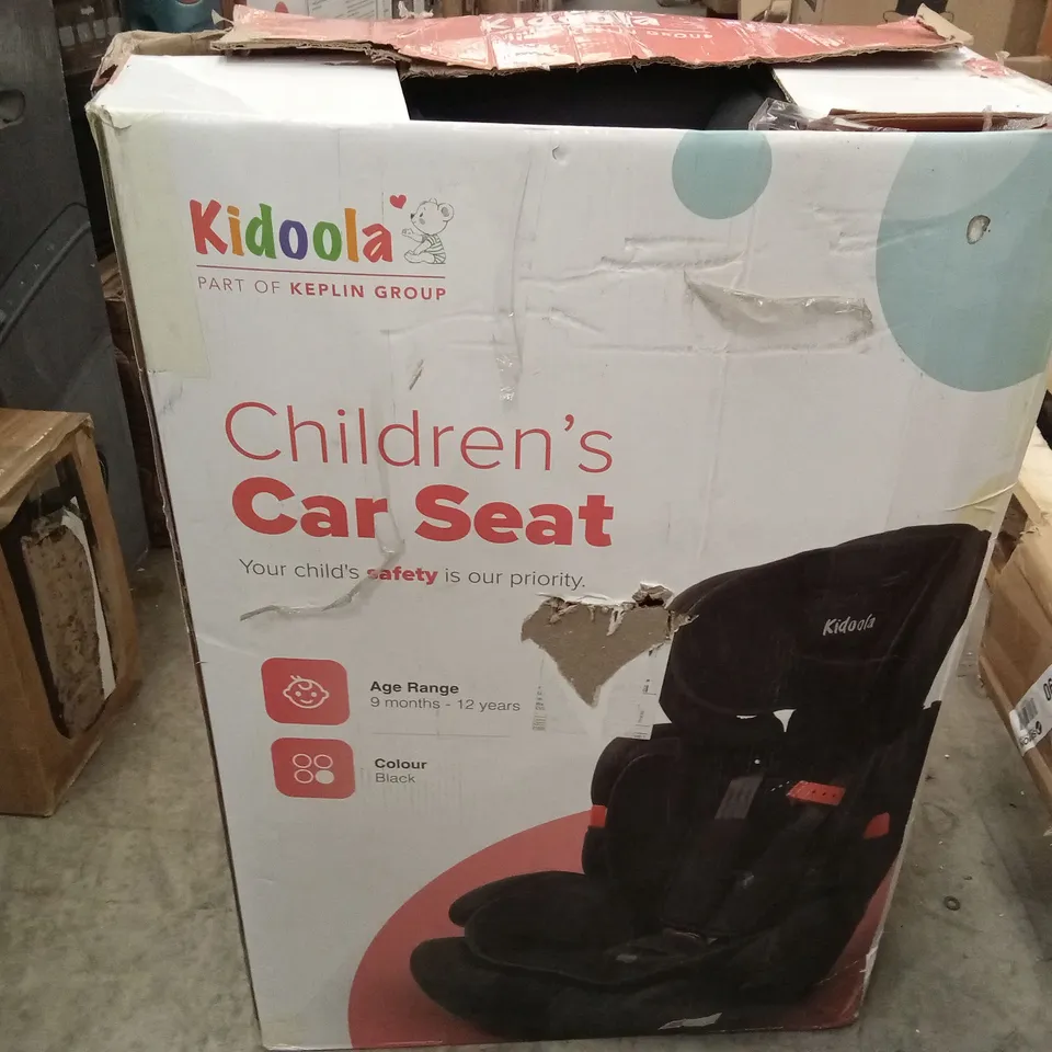 KIDOOLA CHILDREN'S CAR SEAT 