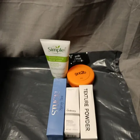 APPROXIMATELY 20 ASSORTED COSMETIC ITEMS INCLUDING TEXTURE POWDER, STUCK! SPRAY TINT, SIMPLE FACIAL WASH, TEXTURE CLAY ETC