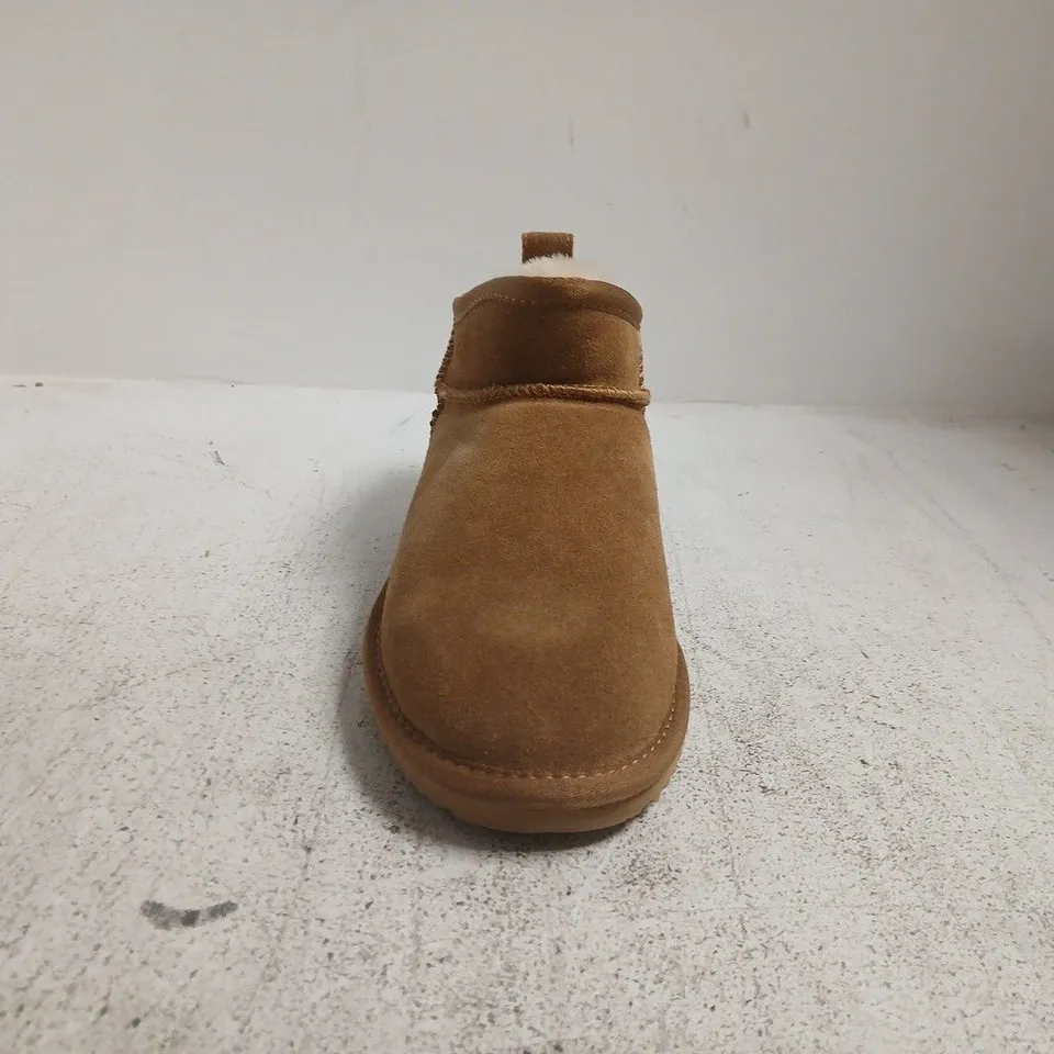 BOXED PAIR OF AUS WOOLI AIRLIE SHOES IN CHESTNUT SIZE UK 6