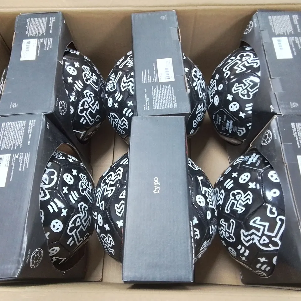 LOT OF ASSORTED HOUSEHOLD ITEMS TO INCLUDE SERVING BOWL, MICKEY THEMED 2024 DIARIES AND FOOTBALLS