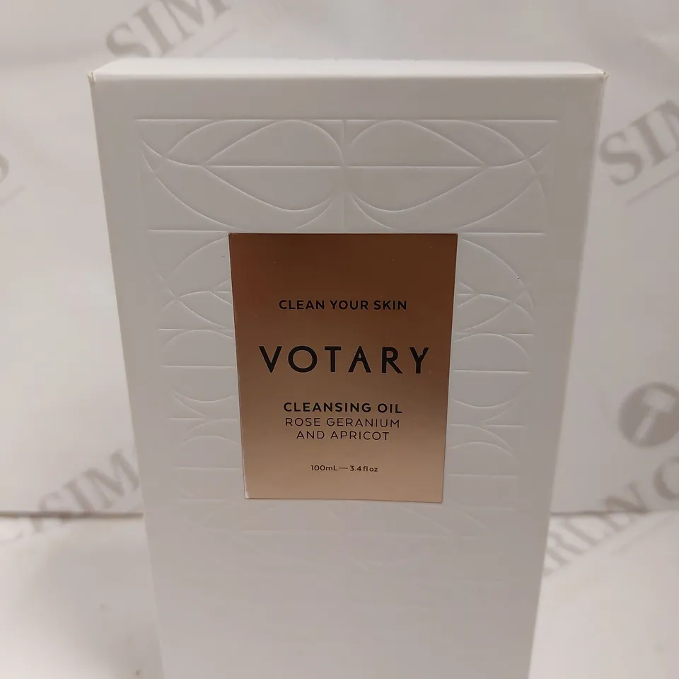 VOTARY CLEANSING OIL - ROSE GERANIUM AND APRICOT 100ML