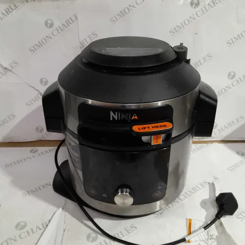 BOXED NINJA FOODI MAX SMARTLID 7.5L MULTI COOKER & AIR FRYER