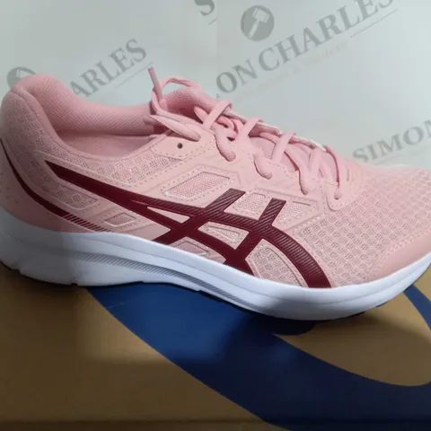 BOXED PAIR OF ASICS JOLT 3 SIZE 8.5