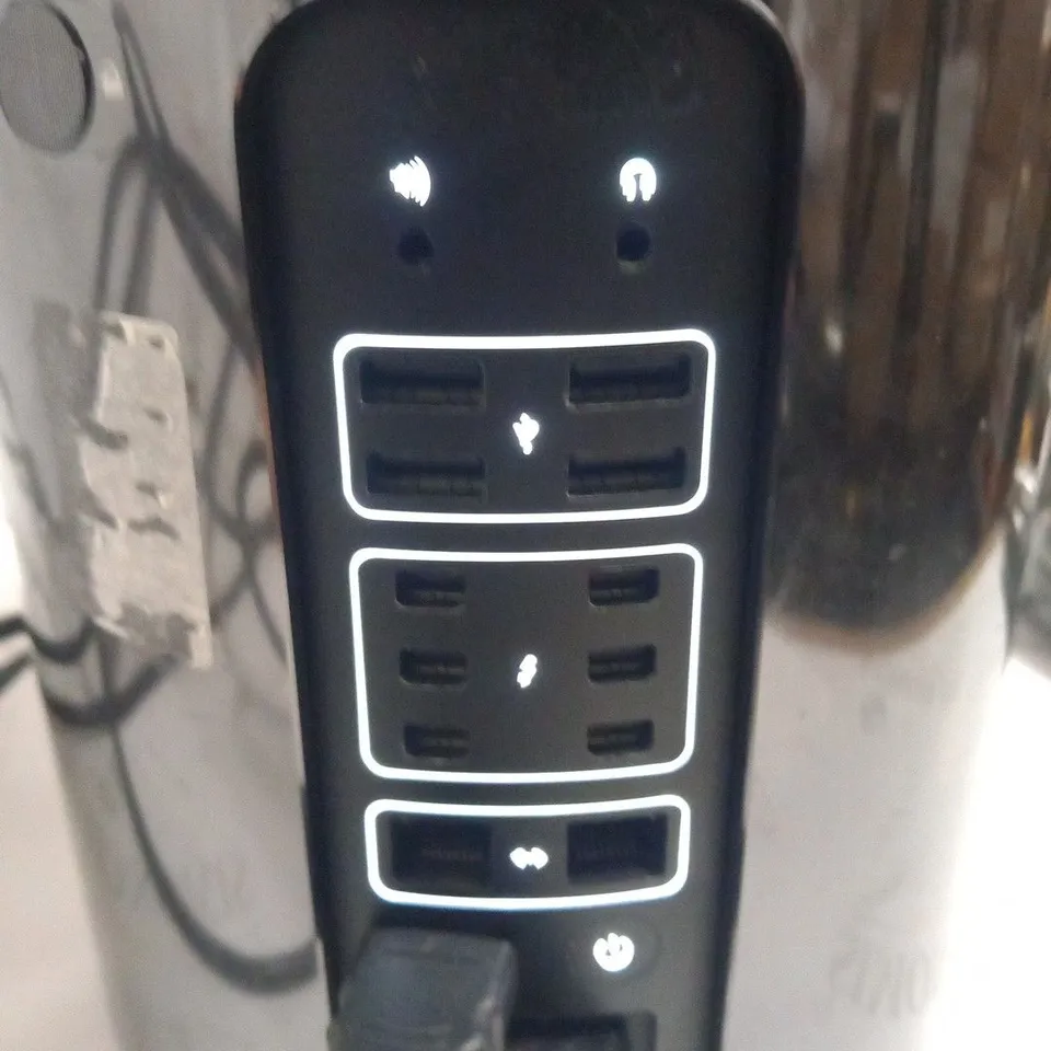 APPLE MAC PRO 6.1 A1481 DESKTOP COMPUTER