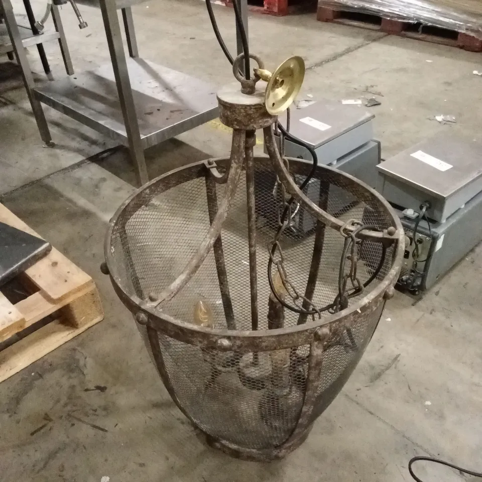 EX-RESTERAUNT CEILING LIGHT