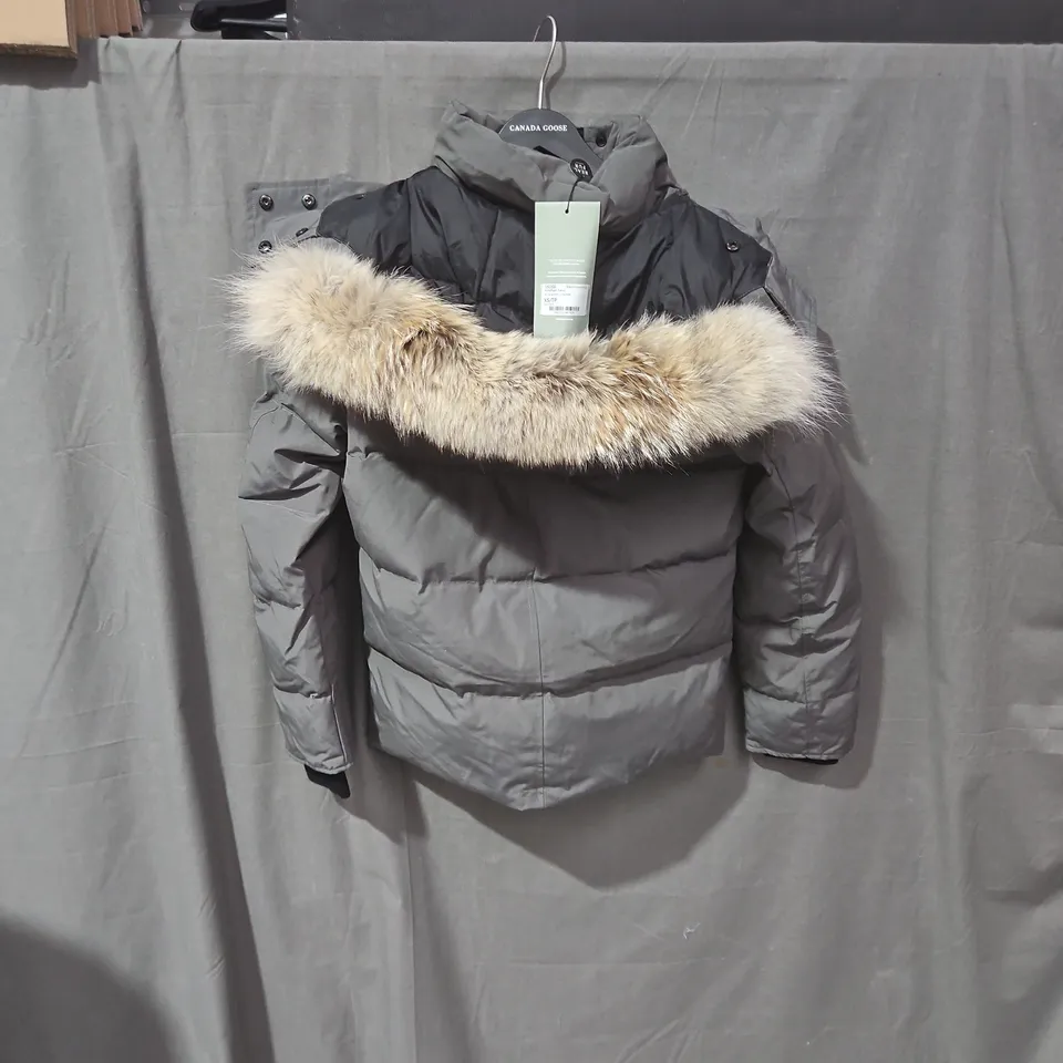 CANADA GOOSE DOWN PARKA – GREY WITH FUR TRIM HOOD XS