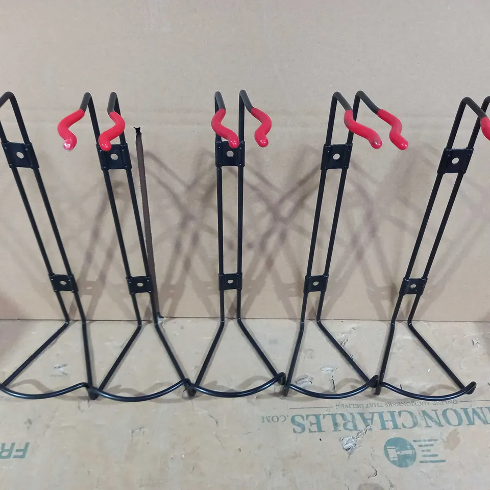 BOX OF APPROXIMATELY 20 LABORATORY STANDS IN BLACK/RED