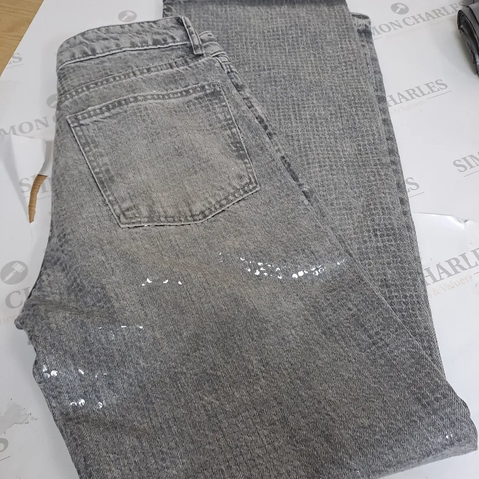 LIGHT GREY DENIM JEANS WITH SPARKLE EFFECT SIZE 38