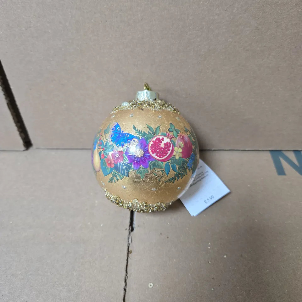 2 X SET OF 12 GISELA GRAHAM GOLD CHRISTMAS HANGING DECORATIONS WITH FRUIT/FLOWERS DESIGN BOXED