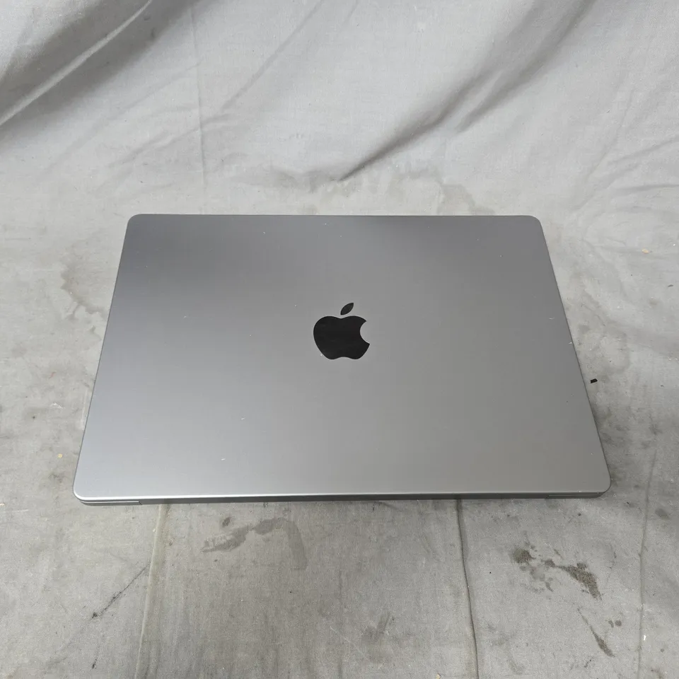 APPLE MACBOOK PRO SPACE GRAY LAPTOP – BOXED (M3 2023)
