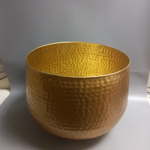 UNBRANDED METAL DINTED PLANT POT