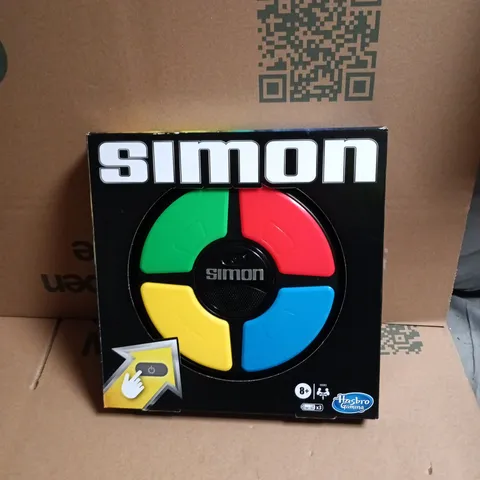 SIMON MEMORY GAME – COLOUR CIRCLE – BOXED (HASBRO GAMING)