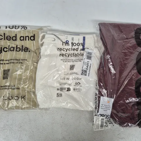 APPROXIMATELY 20 ASSORTED CLOTHING AND FASHION PRODUCTS IN VARIOUS STYLES AND SIZES - COLLECTION ONLY