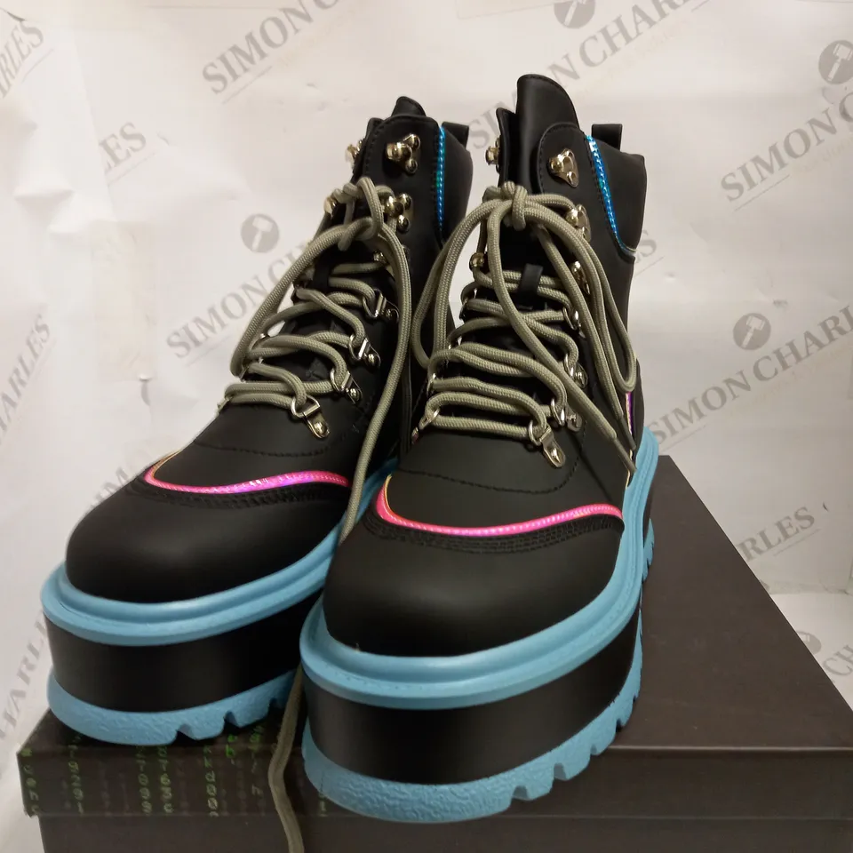 KOI VEGAN LEATHER SPECTRE FLASH MATRIX BOOTS UK SIZE 3
