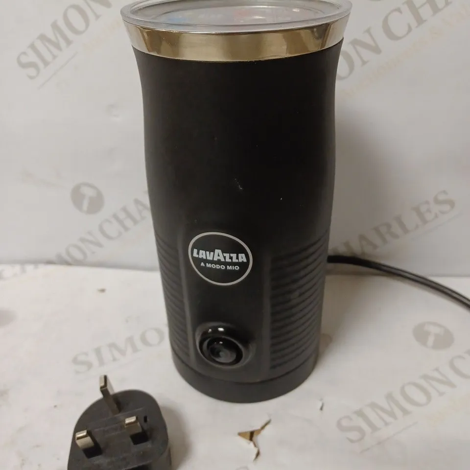 LAVAZZA A MODO MIO MILK EASY FROTHER 