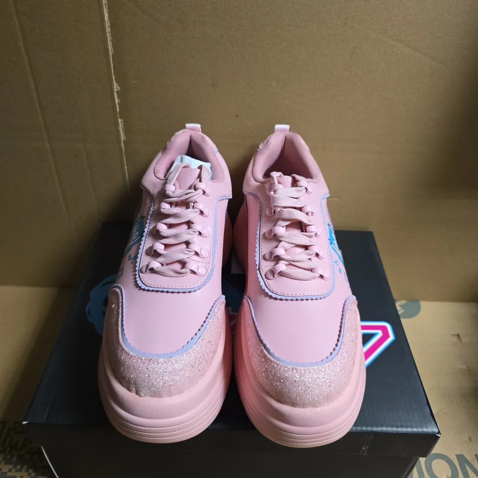 BOXED PAIR OF KOI PINK PLATFORM SNEAKERS WITH GLITTER TOE CAP – SIZE 11