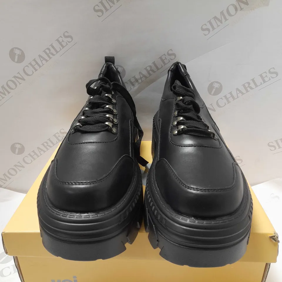 KOI DEFENDER CHUNKY STOMPER BLACK PU TRAINERS - SIZE 8