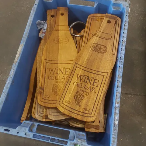 TOTE TO CONTAIN RESTAURANT WOODEN SERVING PLATTERS