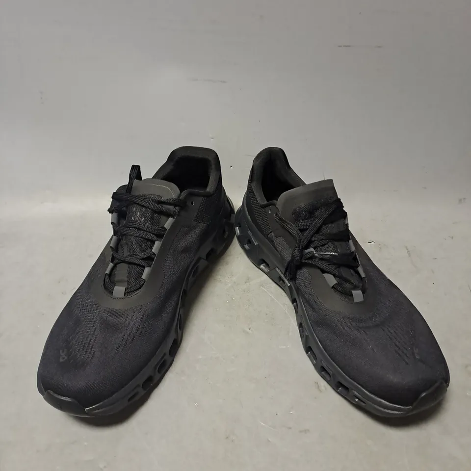 BOXED PAIR OF CLOUDSPARK CLOUDMONSTER MENS TRAINERS IN BLACK SIZE 9.5