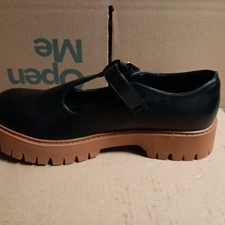 BOXED KOIABBOT MEN'S CHUNKY MARY JANE'S IN BLACK - UK 9