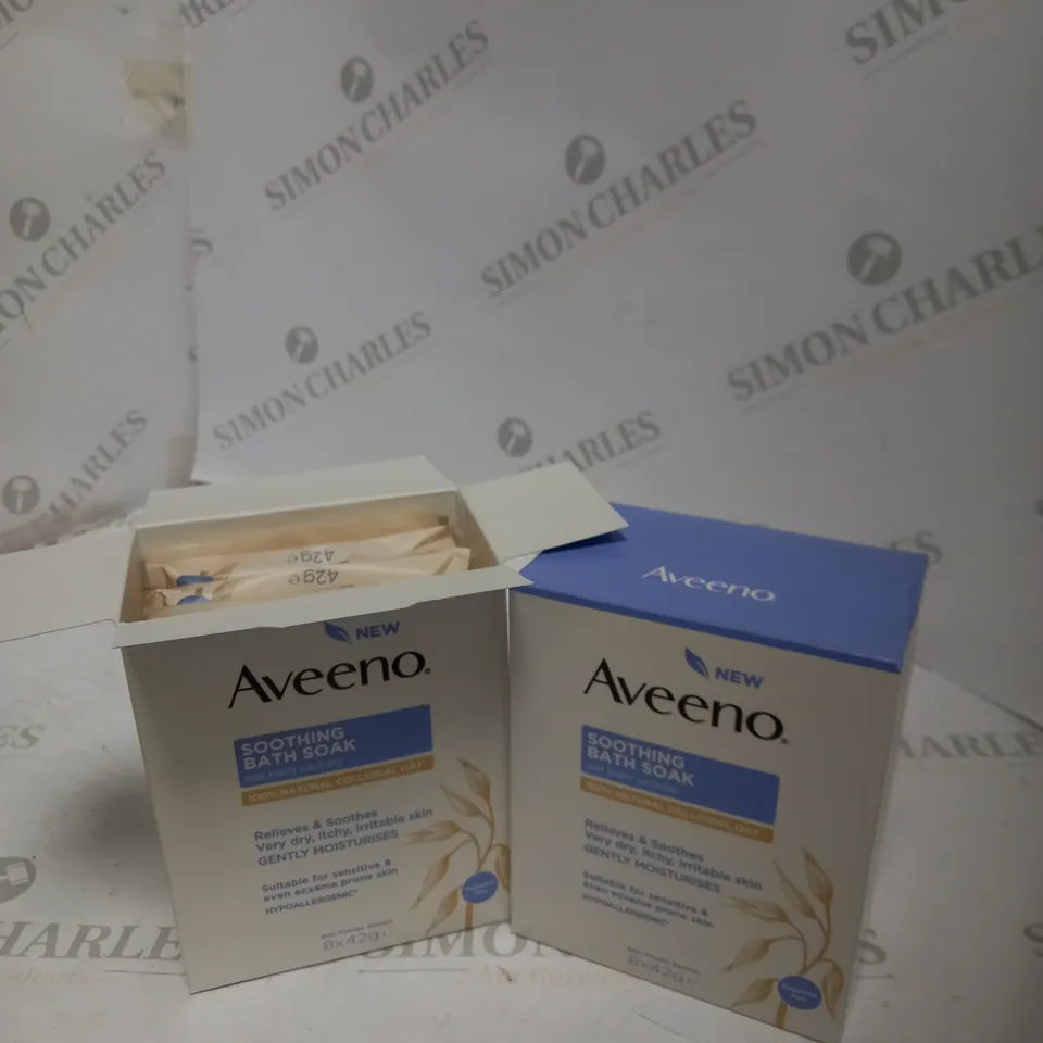 LOT OF TWO TO INCLUDE AVEENO SOOTHING BATH SOAK OAT SACHETS