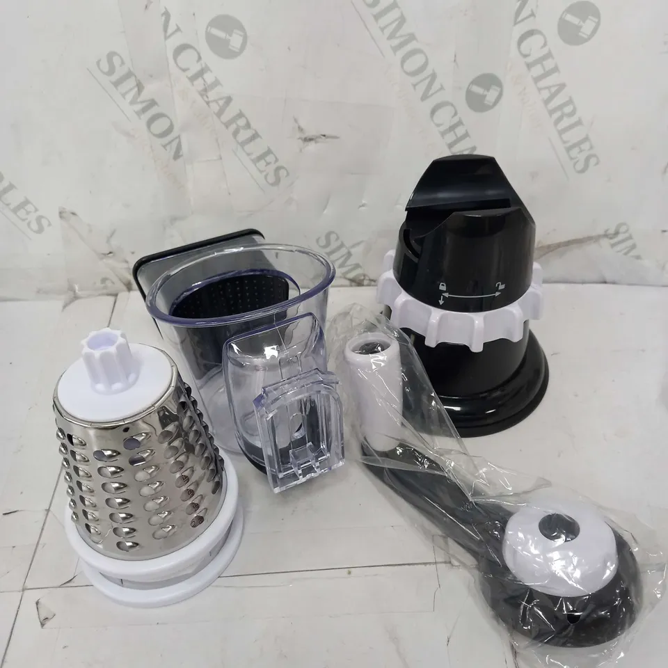 COOKS ESSENTIALS GRATER AND SLICER