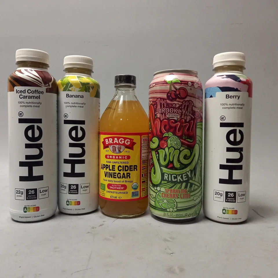 TOTE OF APPROX 12 ASSORTED FOOD ITEMS TO INCLUDE - HUEL BERRY , HUEL BANANA , BRAGG APPLE CIDER VINEGAR ETC
