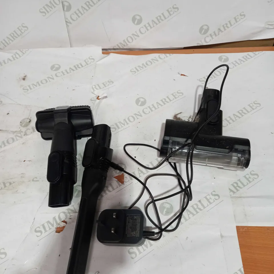 SHARK CORDLESS VACUUM IZ300UKT