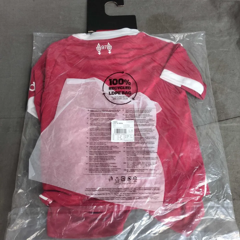 LIVERPOOL FC H25 MINI KIT IN RED - UK 3-4 YRS