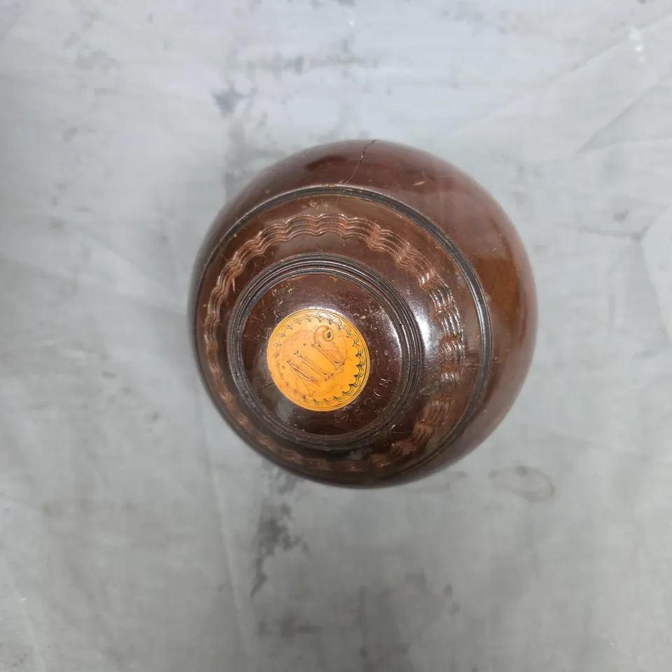 WOODEN CROWN GREEN BOWL BIAS NO.3