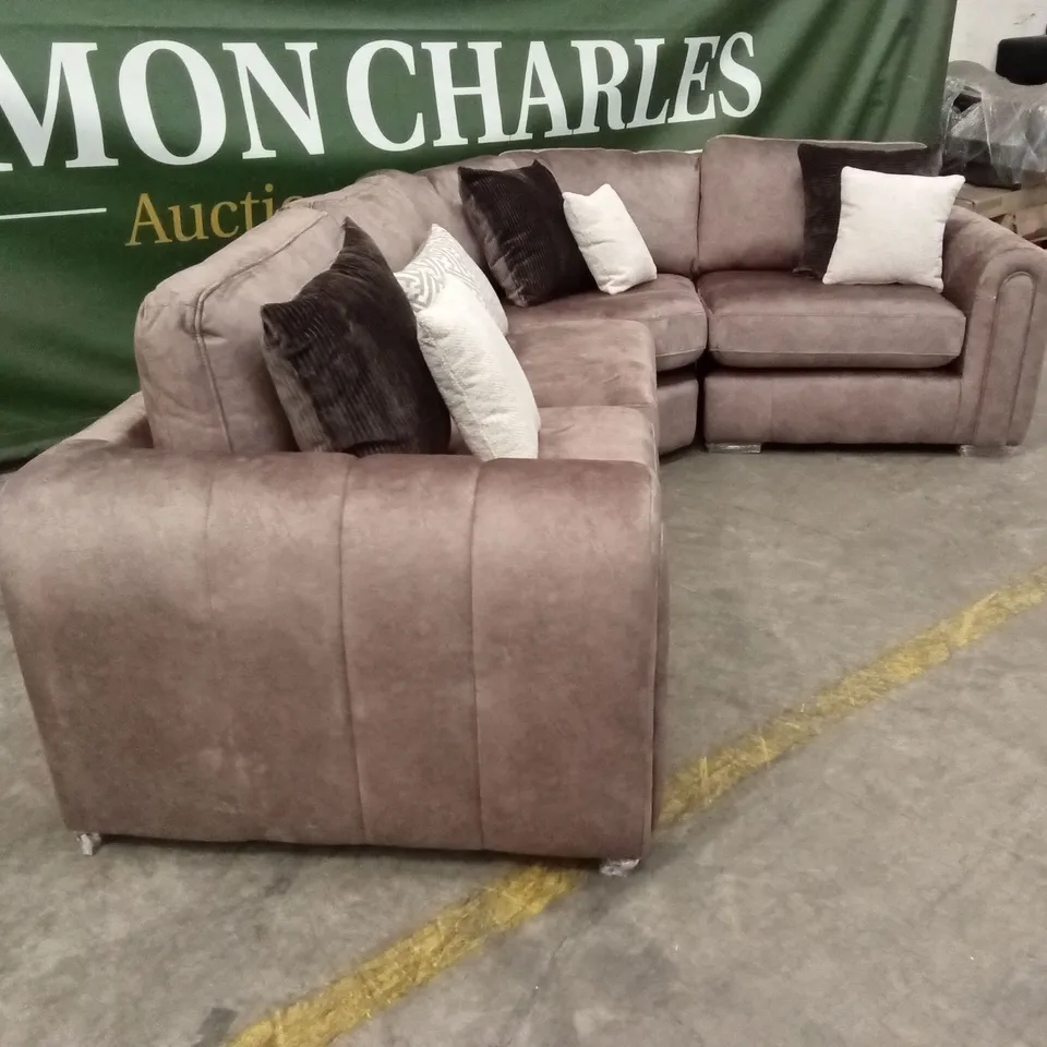 AMARA RIGHT HAND DOUBLE ARM CORNER GROUP SOFA RRP £2249