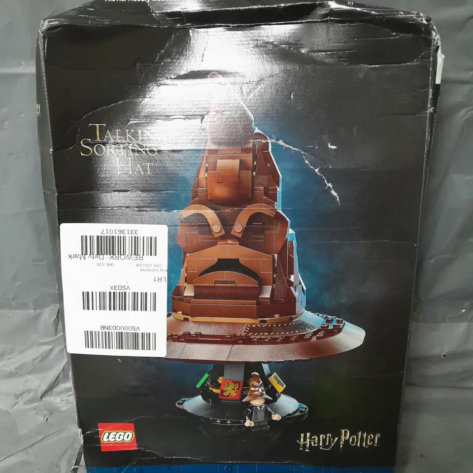 BOXED LEGO HARRY POTTER TALKING SORTING HAT - 76429