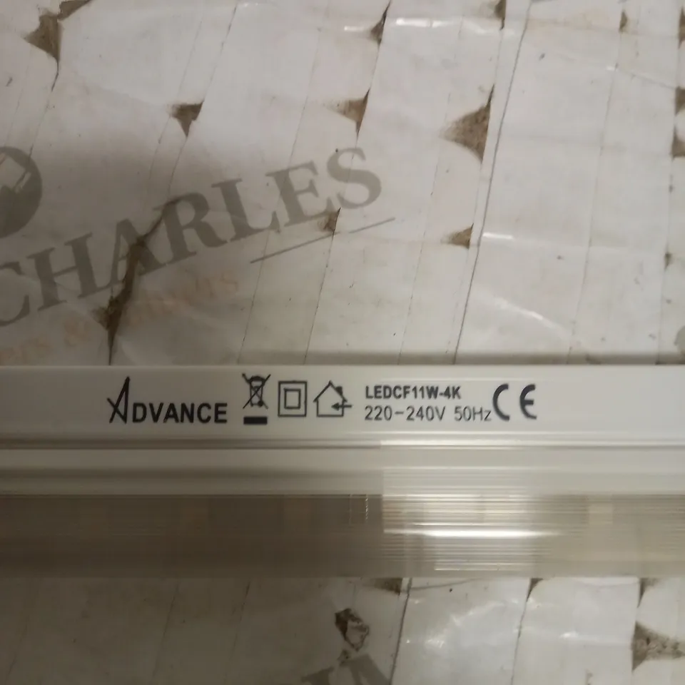 LOT OF 5 BRAND NEW LED BATTEN 11W LEDLINK LIGHT 4K (LEDCF11W-4K)