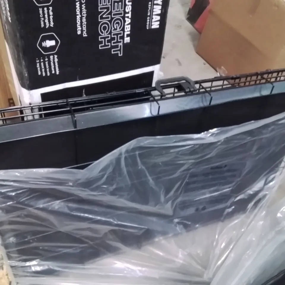 BOXED FURDREAMS FOLDABLE METAL DOG CAGE