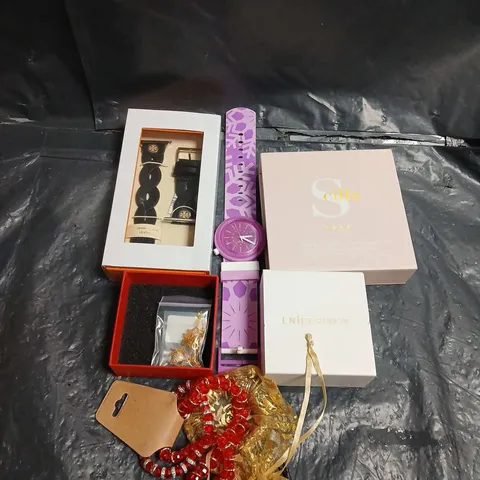 APPROXIMATELY 10 ASSORTED JEWELLERY ITEMS TO INCLUDE - NECKLACE ,WATCH , EARRINGS ETC