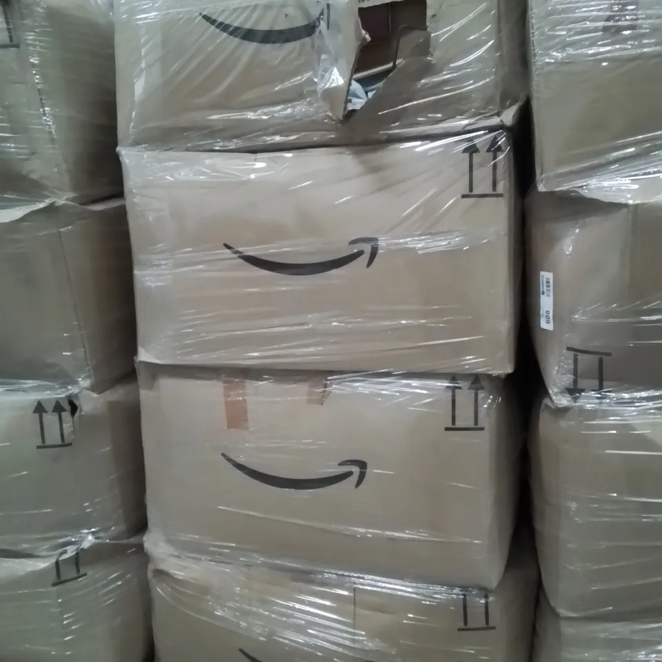 PALLET CONTAINING A LARGE QUANTITY OF PHONE CASES,SCREEN PROTECTORS 