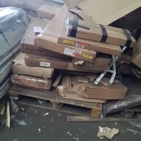 PALLET OF ASSORTED HOUSEHOLD GOODS AND PRODUCTS TO INCLUDE;AREA RUG,PHONE CASE,CANVAS