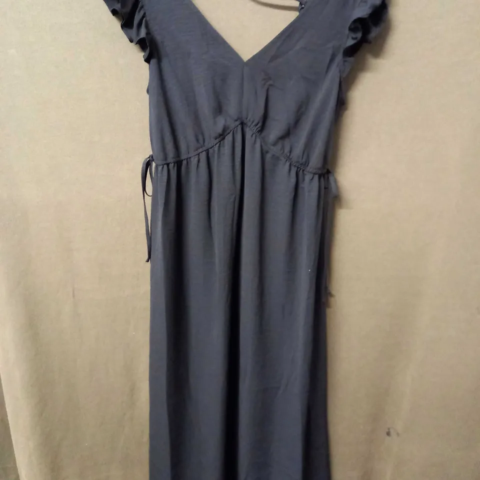 MAISON DE NIMES  V-NECK MIDI DRESS IN BLACK - M