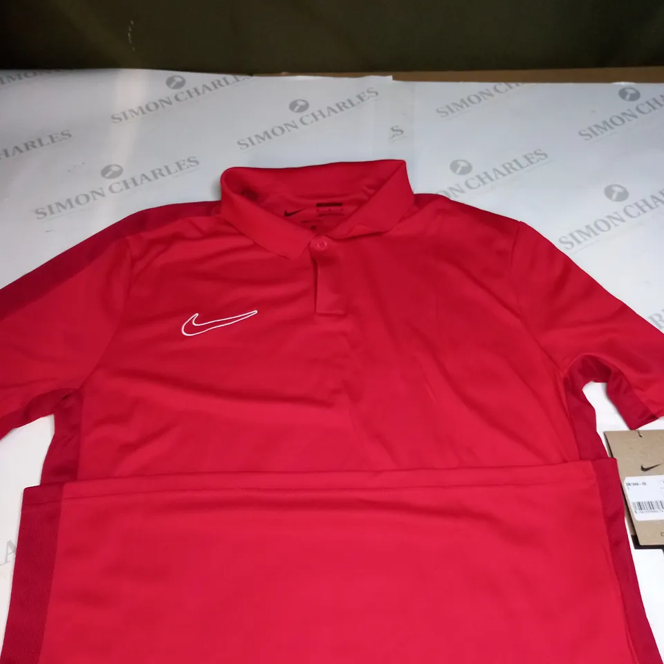 NIKE LOGO POLO SHIRT SIZE M